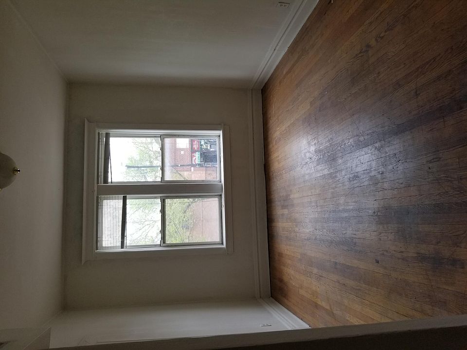 1st image of 1944 W Division St Fl 2nd