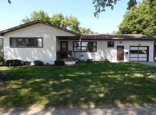 206 S Boxelder St, Norfolk, NE 68701