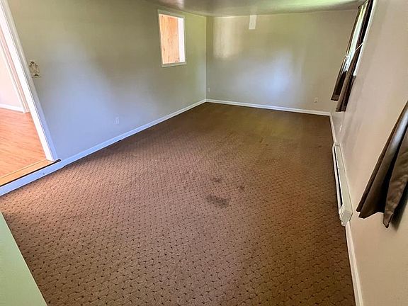 4th image of 22581 Joan Dr