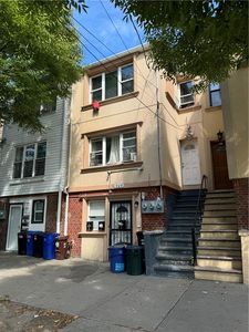 929 E 213th Street, Bronx, NY, 10469