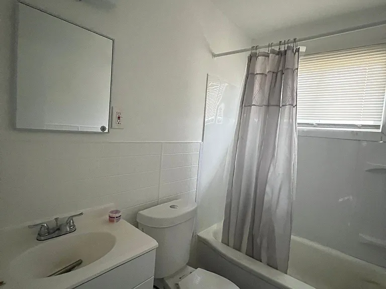 16708 E Eight Mile Rd — Photo 6