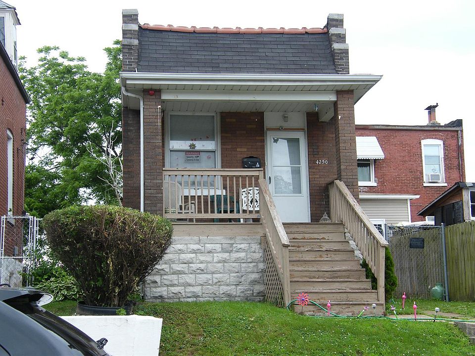 1st image of 4250 Iowa Ave