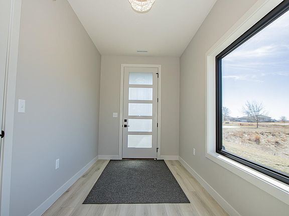 5th image of 3312 Ponderosa Ct Unit 1A
