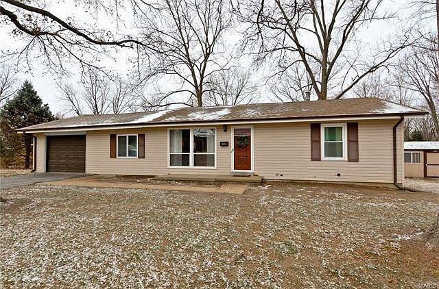 1st image of 3177 Lansing Dr