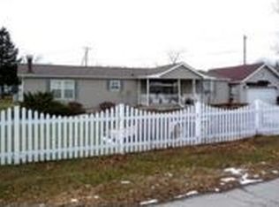 497 Beverly Dr, Fostoria, OH 44830
