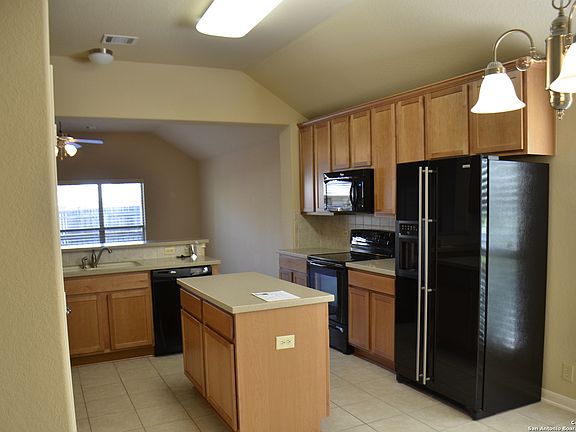 5th image of 429 Flippin Estate