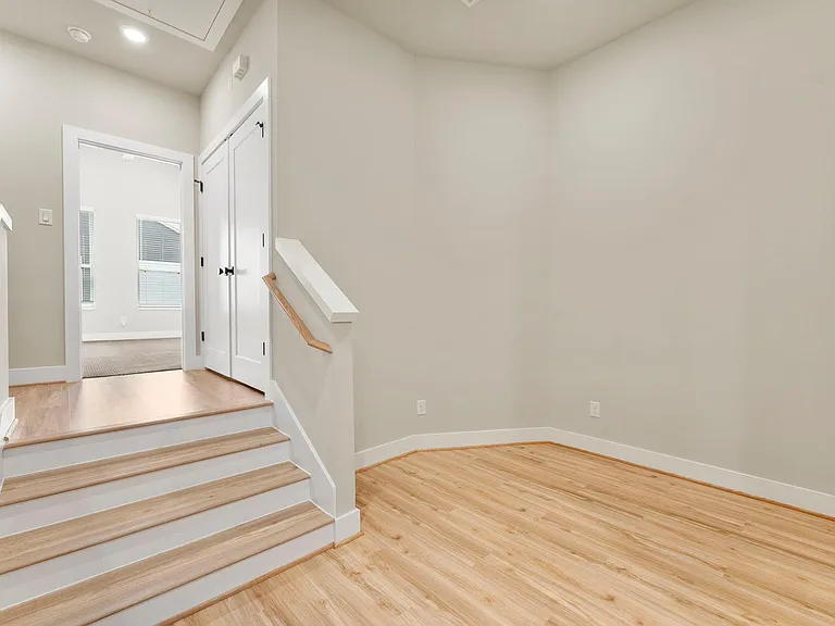 5825 Francis Oak Pl — Photo 23