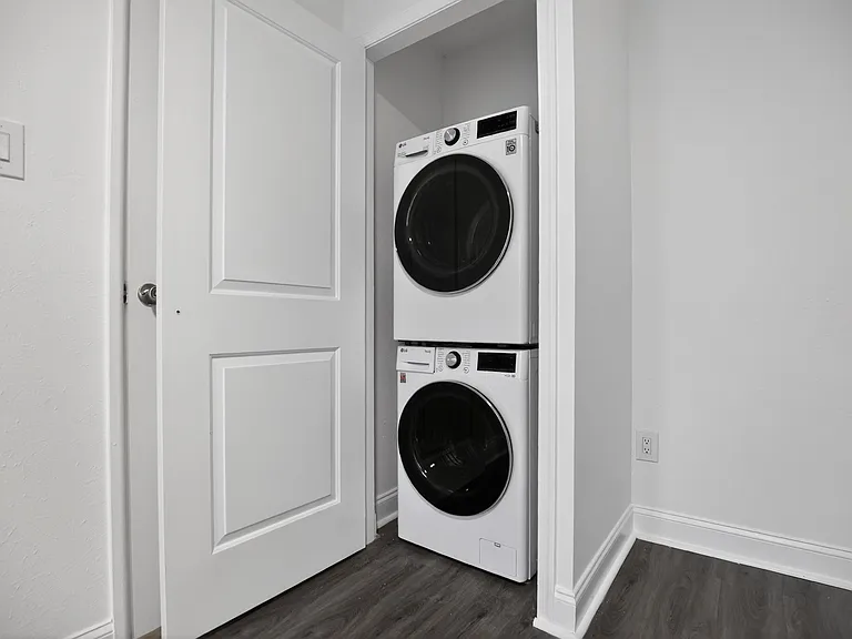 Elevate your living at The Woods at Ambler, an Eagle Rock Community, where convenience meets style. Enjoy in-unit laundry for effortless living. Don't miss out on this exceptional opportunityschedule your visit today!