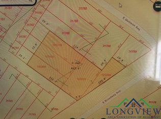 105 Broadway Ave, Gladewater, TX 75647