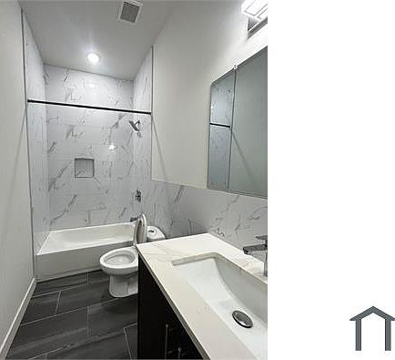 4th image of 2111 N 8th St #1
