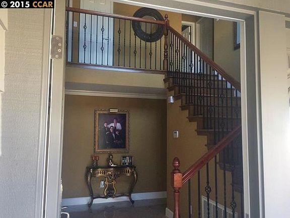 5th image of 905 Ravenwood Ct