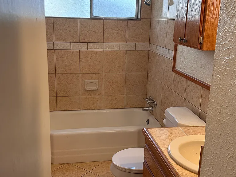 3815 Mehalia Dr — Photo 7