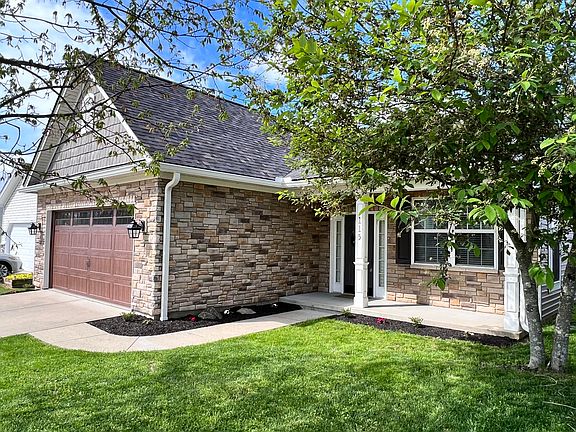 3rd image of 115 Arlington Ct
