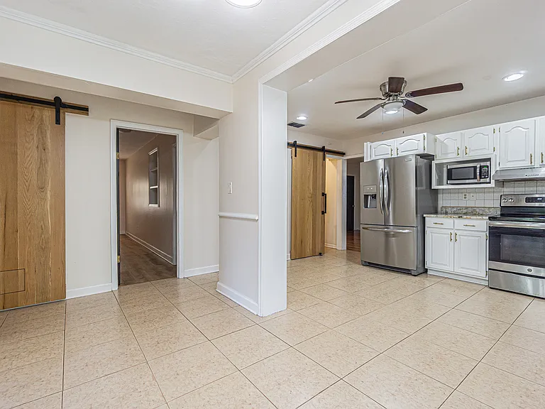 3614 W Sterling Cir — Photo 30