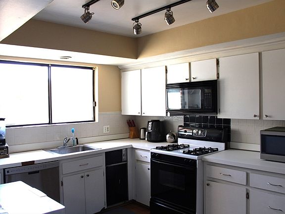 4th image of 120 Greenbrook Dr #120