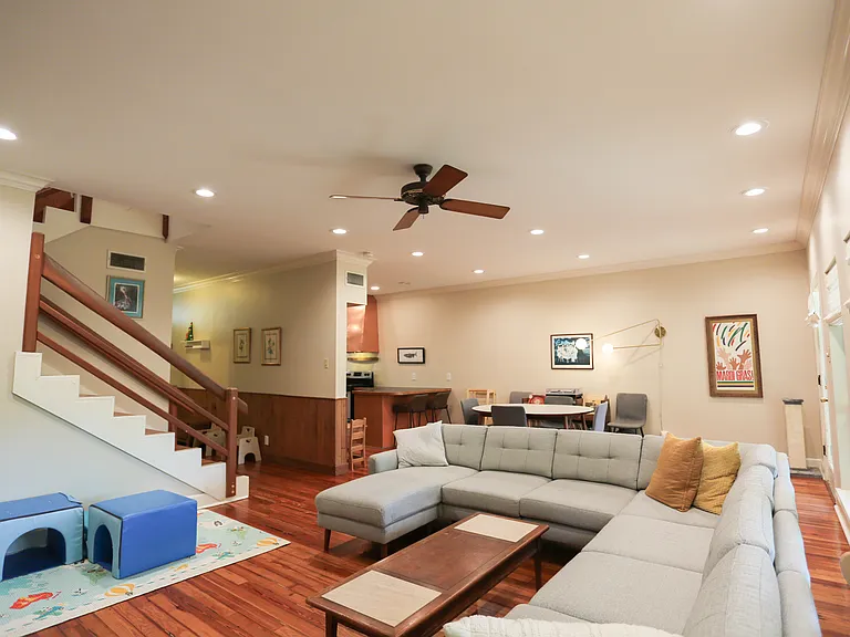 2020 Ovid St — Photo 8