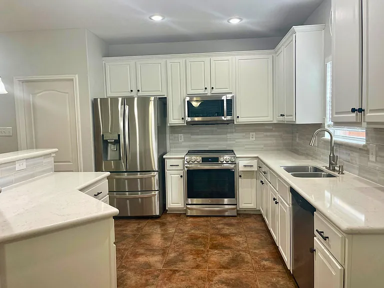 324 Willow Loop — Photo 10