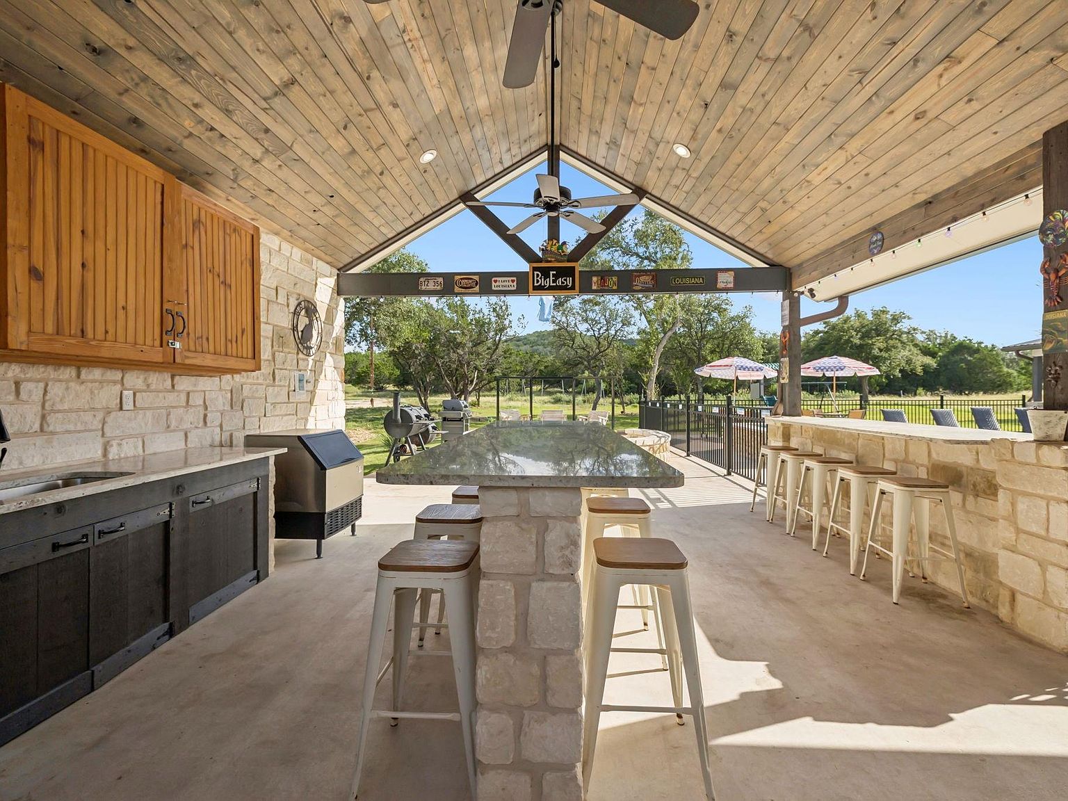 1644 Mountain Valley Dr