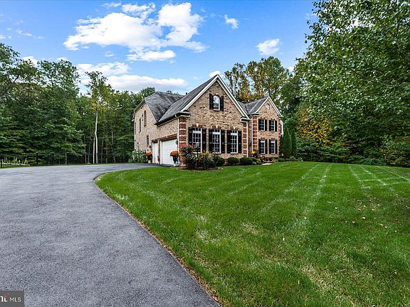 3rd image of 8825 Liberty Oaks Pl
