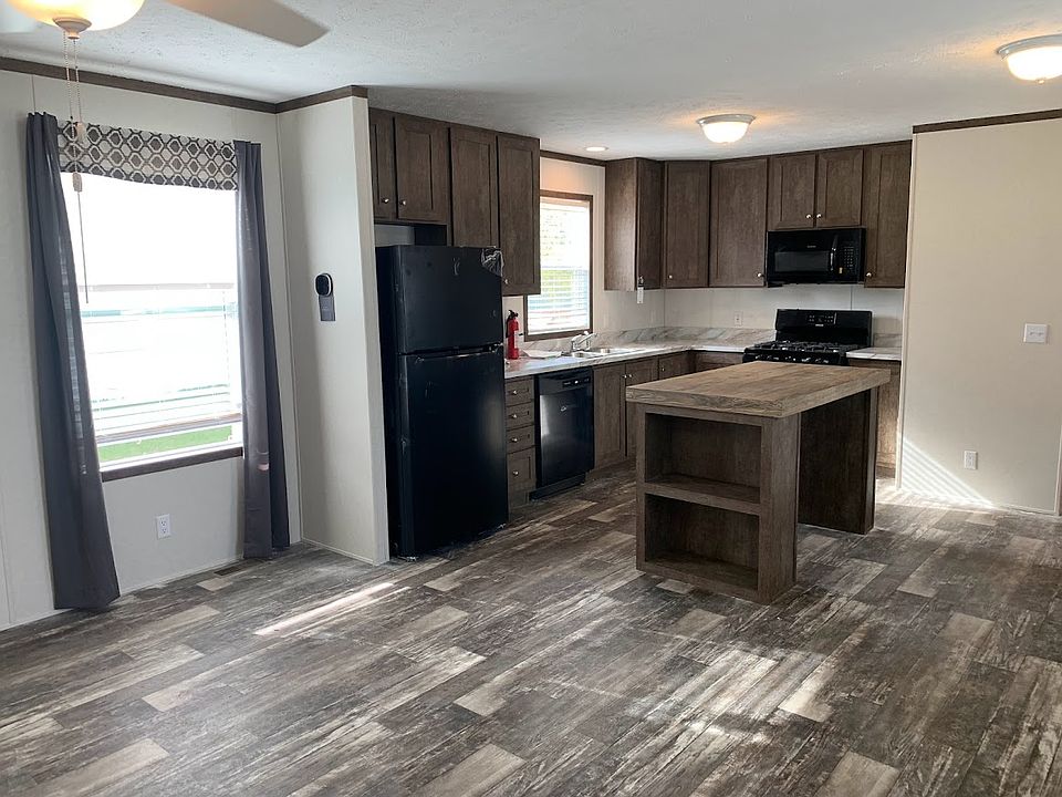 1st image of 47 Bluebird Hill Dr #129