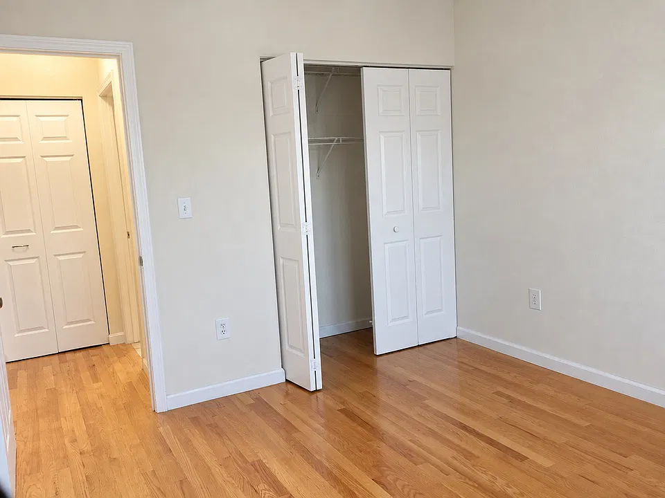 2456-2460 Massachusetts Ave #204