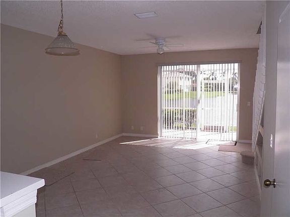 2nd image of 3840 San Simeon Cir