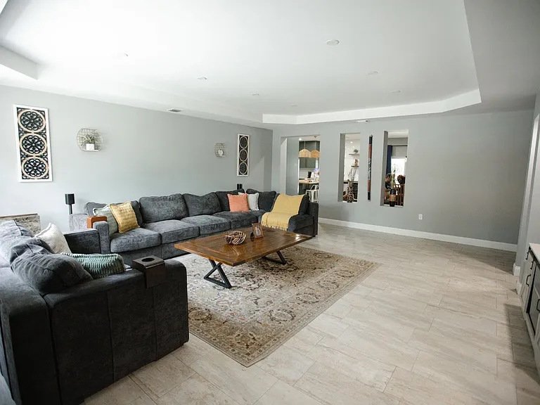 961 Plover Ave — Photo 2