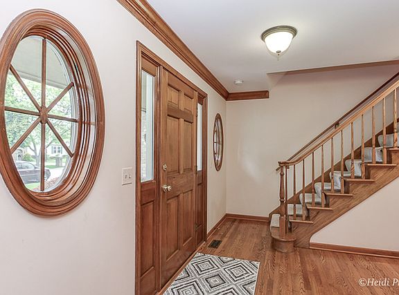 3rd image of 200 Breckenridge Dr