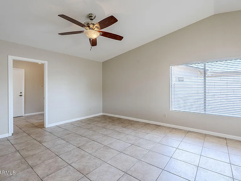 7707 S Kenwood Ln — Photo 26