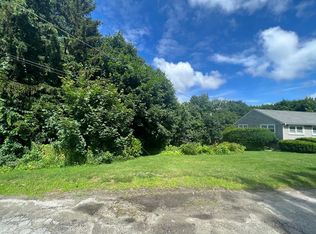 42 Viele Ave, Worcester, MA 01605