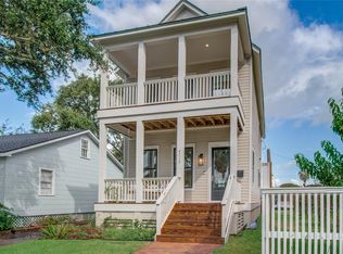 4712 Avenue Q, Galveston, TX 77551