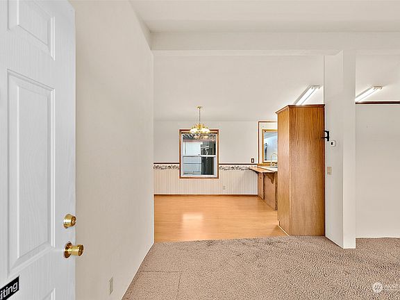 2nd image of 15401 122nd Avenue Ct E