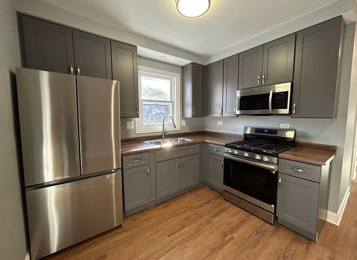 2 bed, 1663 sqft, $2,250 — Photo 1