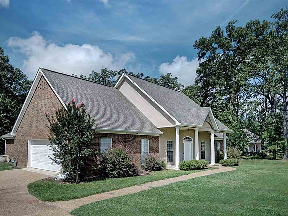 2nd image of 459 Lake Dockery Dr