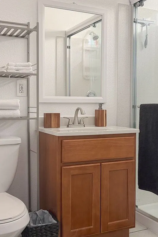 2 bed, 1.0 bath, 700 sqft, $2,500 — Photo 4