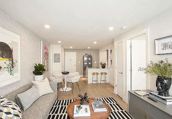 4th image of 60 E 12th St APT 6K