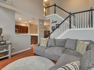 366 Guibor Ct NW, Kennesaw, GA, 30144