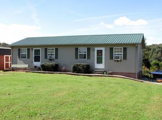 138 Creekside Dr, Elizabethton, TN 37643