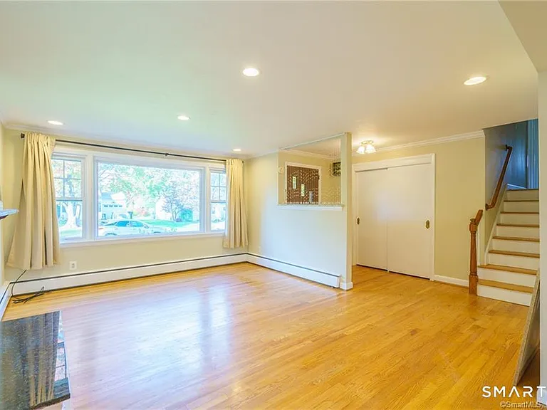 33 Sky View Dr — Photo 5