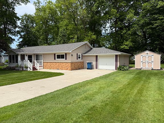 2nd image of 928 Hummingbird Ln