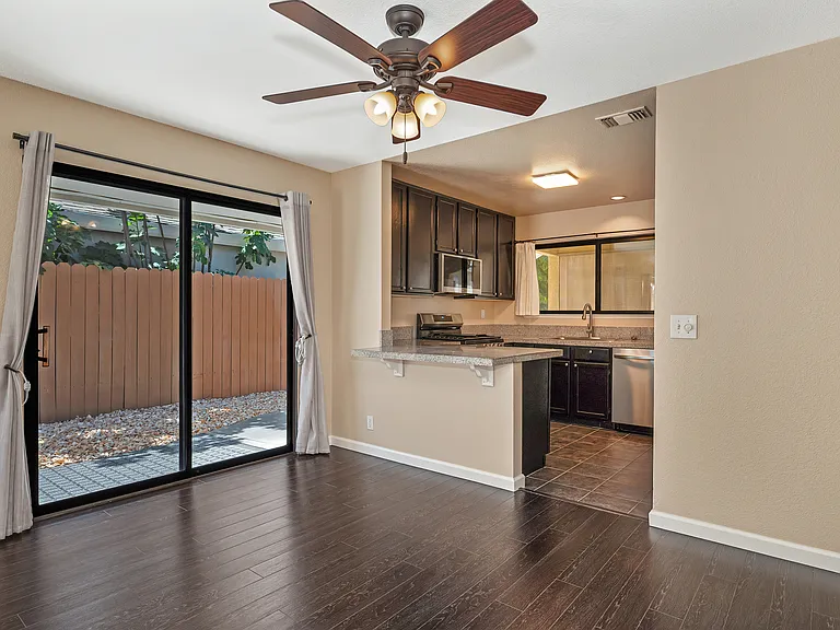 720 Donovan Ct — Photo 31