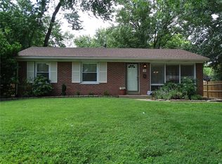 155 Saint Edward Ln, Florissant, MO 63033