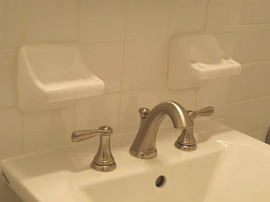 Rented by Metropolis Real Estate of Manhattan | media 19