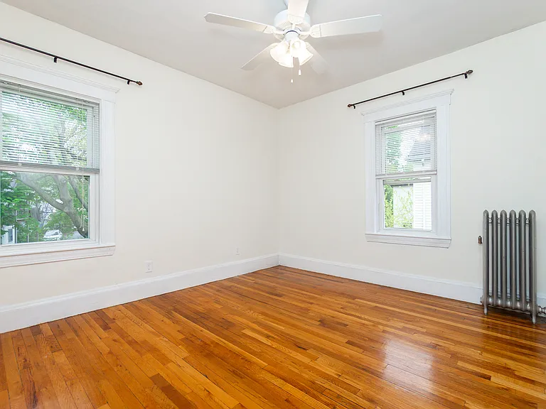 6 Putnam St #6 — Photo 2