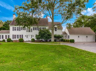 50 Homestead Rd, Westhampton Beach, NY 11978