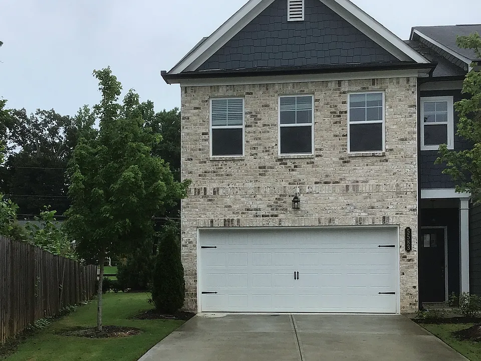 5583 Hislop Ln