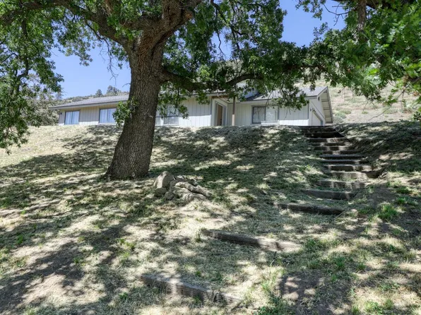 23820 Coyote Ct, Bear Valley, CA 93561