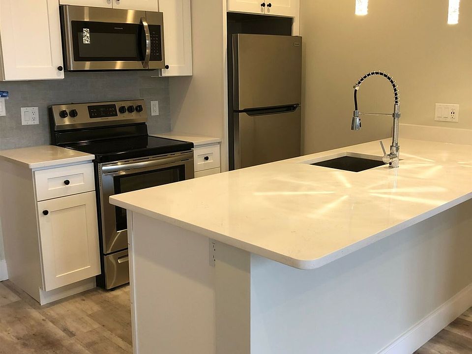 landlord_unit_photo_48693795_0.5