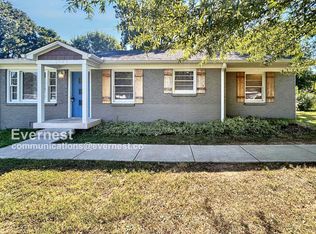 1029 Edgewood Dr, Gallatin, TN 37066