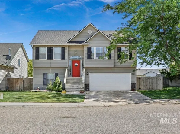 7735 Prism Ct, Nampa, ID 83687
